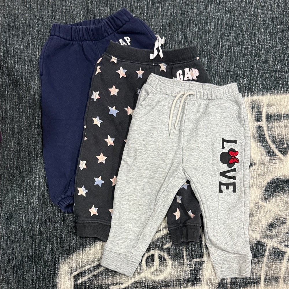 Bottle of 3. Size 18-24 month sweatpants. Baby Gap 2T
